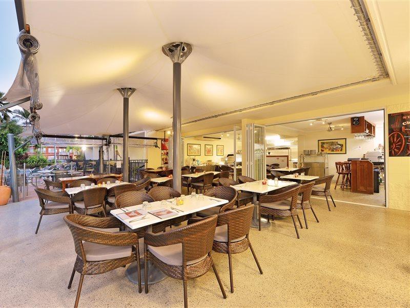 Cairns Queenslander Hotel & Apartments Exterior foto