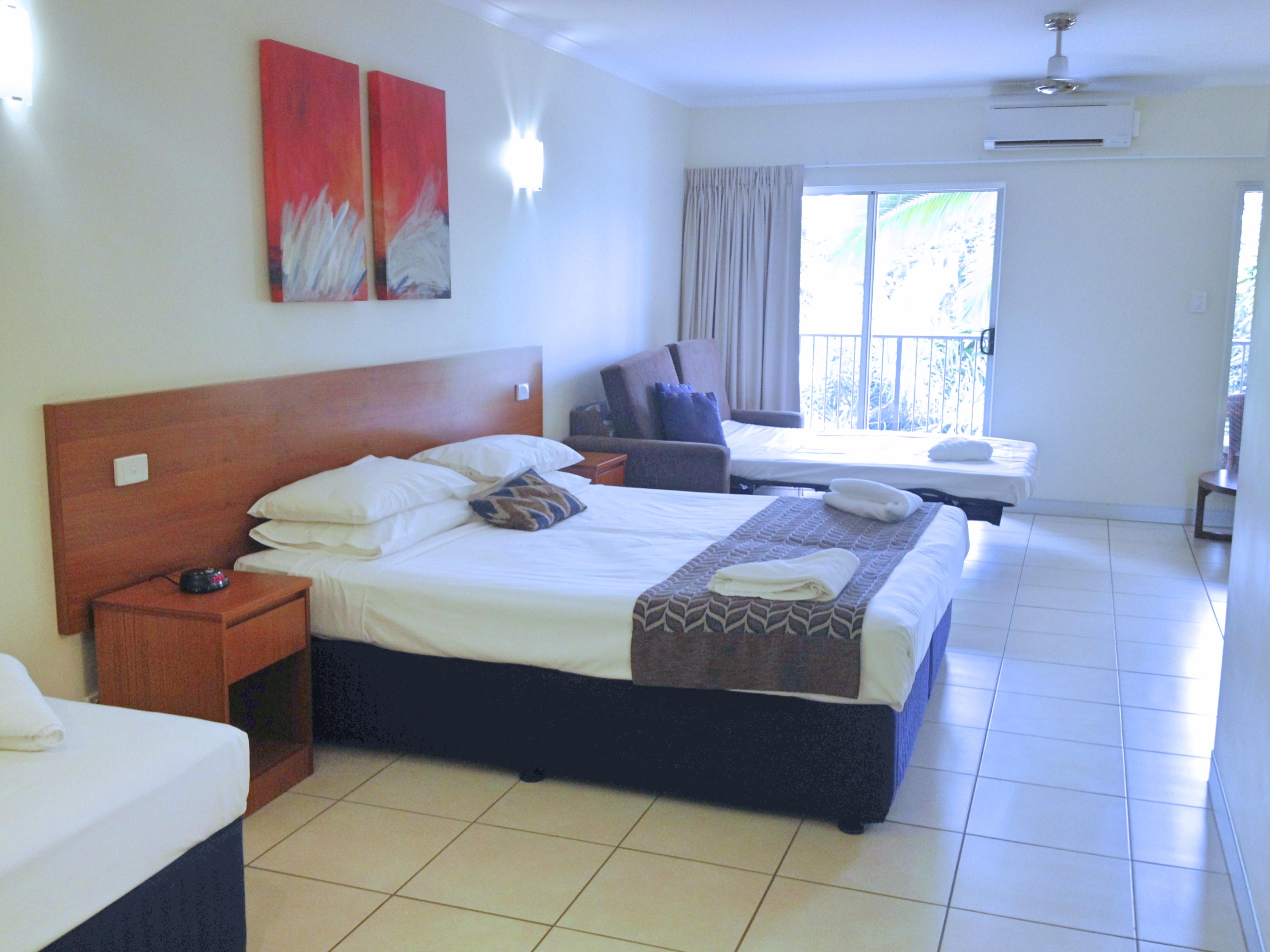 Cairns Queenslander Hotel & Apartments Exterior foto
